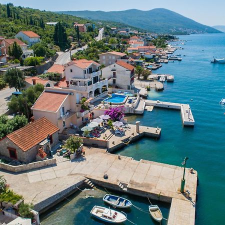 Apartments Novo Mulo Tivat Buitenkant foto